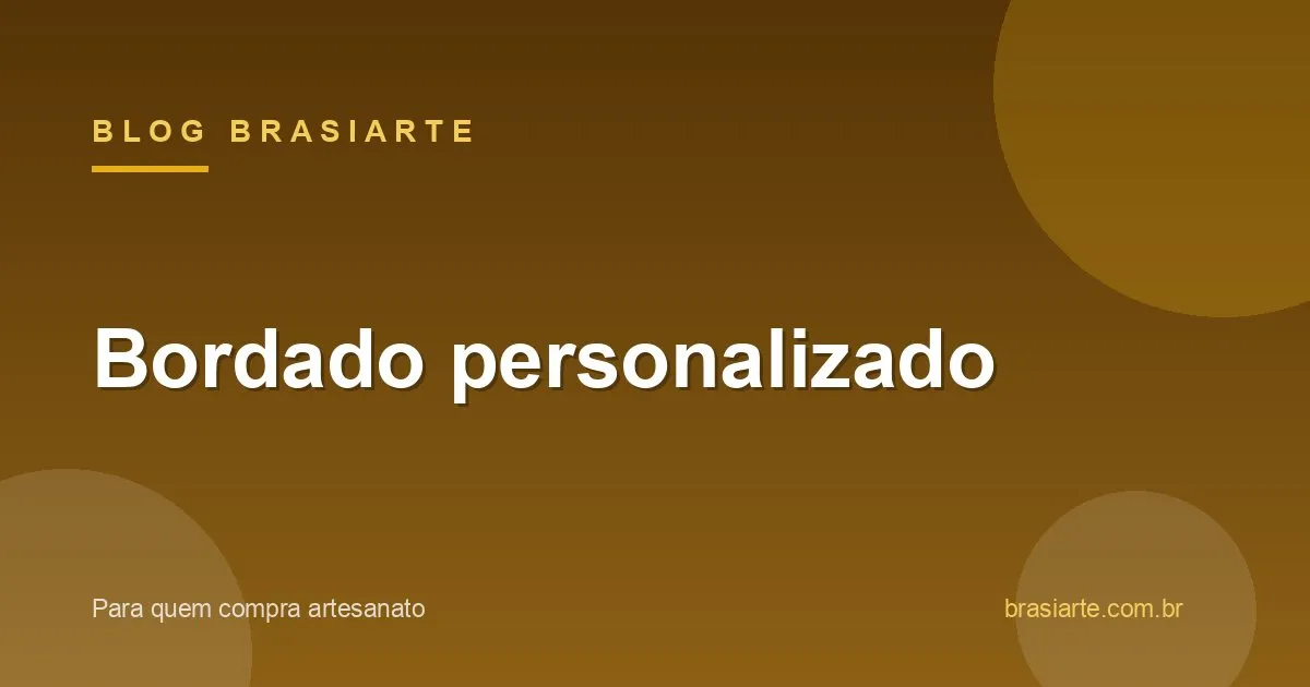 Bastidor com bordado de nome em linha colorida