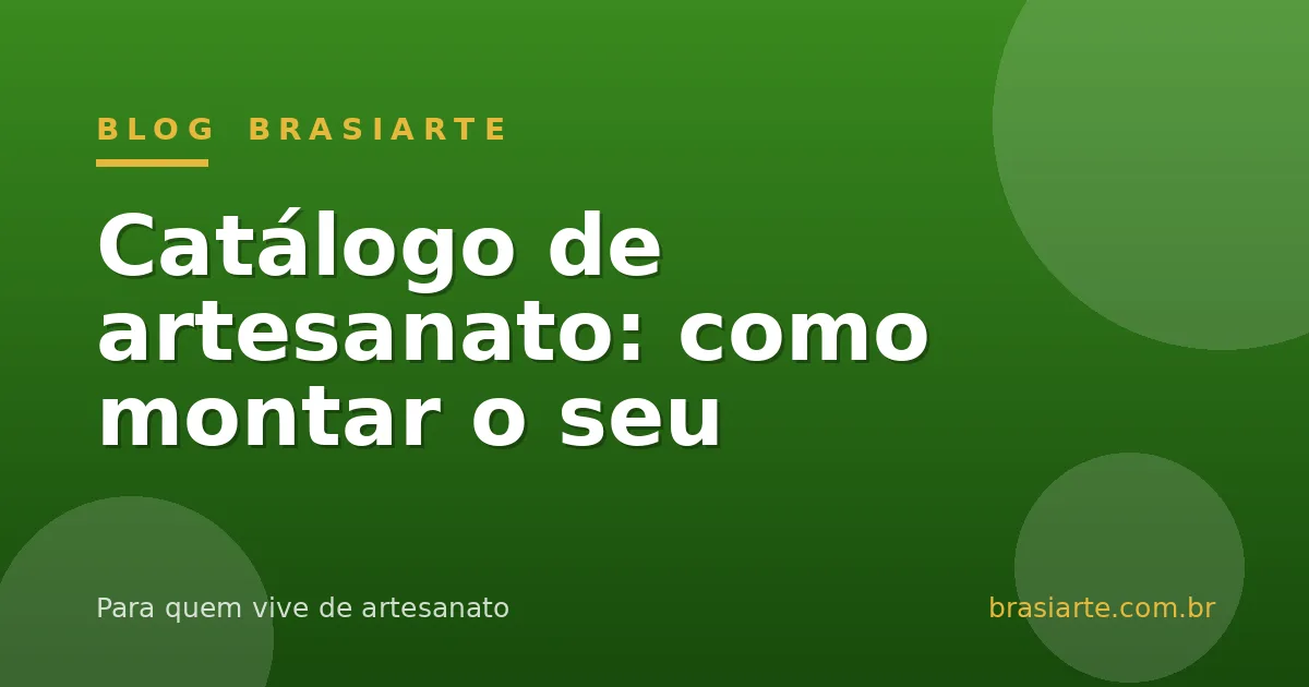 Catálogo de artesanato aberto no celular mostrando produtos organizados por categoria