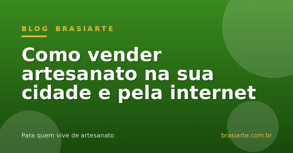 Artesã entregando encomenda em mãos para cliente em uma feira da cidade