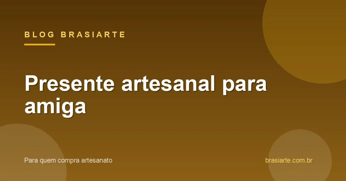 Presente artesanal embrulhado com laço e flores secas