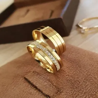 Alianças de Casamento Ouro 18k 6mm 6grs + Anel Solitário - artesanato de TM JOIAS