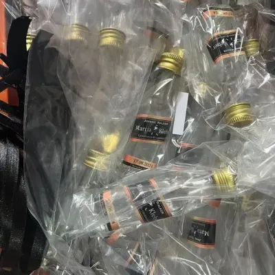 Garrafinha Black Label Personalizada - artesanato de Mi Papelaria Criativa