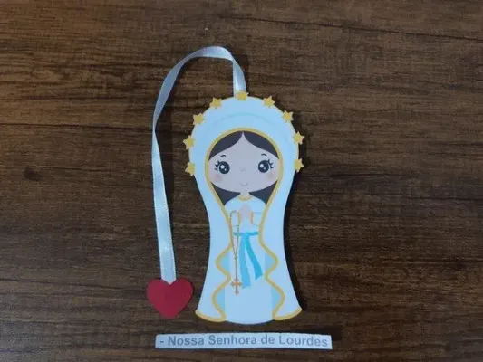 Marcador de Página 08 cm - Nossa Senhora de Lourdes - artesanato de Emejhu Personalizados