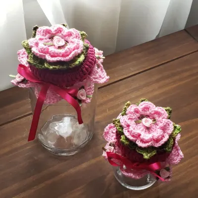 Capa para Tampa Pote 500 Grs em Crochê Rosa (unid.) - artesanato de Mari Crochê feito com carinho!