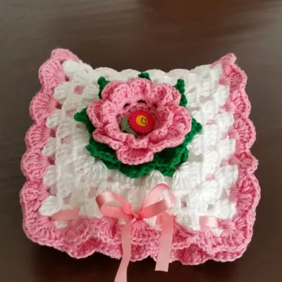 Bolsinha Porta Absorvente em Crochê - artesanato de Mari Crochê feito com carinho!