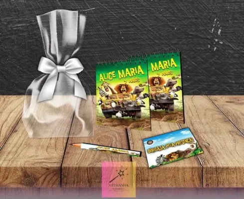 Bloquinho Madagascar Personalizado - artesanato de Artmanha Lembrancinhas