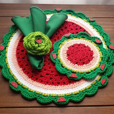 Kit Sousplat Melancia em Crochê 12 Peças - artesanato de Mari Crochê feito com carinho!