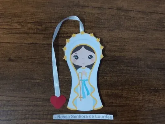 Marcador de Página 13 cm - Nossa Senhora de Lourdes - artesanato de Emejhu Personalizados