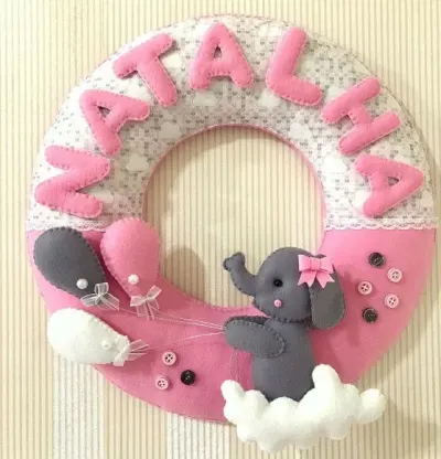 Guirlanda Porta Maternidade Elefante Menina em Feltro - artesanato de edeatelier