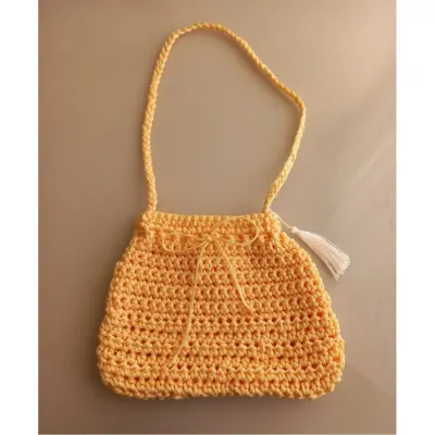 Bolsa de Crochê Amarelo Claro com Laço e Franja (removível) – Fio Náutico, Feita à Mão - artesanato de Entre Nós ST