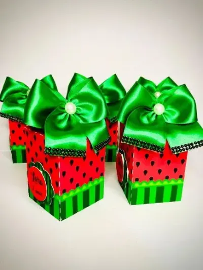 Caixa Milk Tema Melancia - artesanato de Fina Essência Papelaria Personalizada