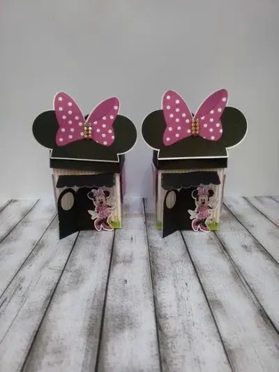 Caixa Casinha Minnie Rosa - artesanato de Fina Essência Papelaria Personalizada