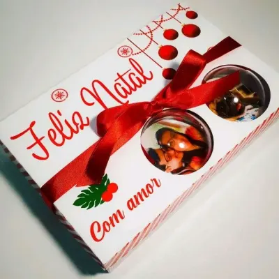 Caixa presente com bolas de natal Não acompanha chocolate - artesanato de PAPCRIE