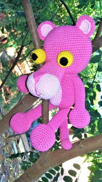 Pantera Cor De Rosa - artesanato de Graça Carvalho Crochê