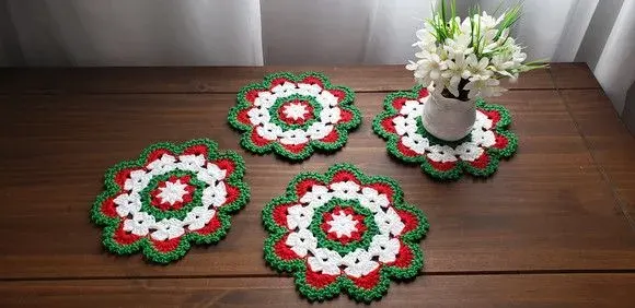 Jogo de Toalhinhas Natalina em Crochê - artesanato de Mari Crochê feito com carinho!