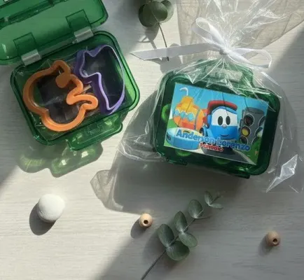 Mini Maleta - Léo Caminhao Personalizada - artesanato de Mi Papelaria Criativa
