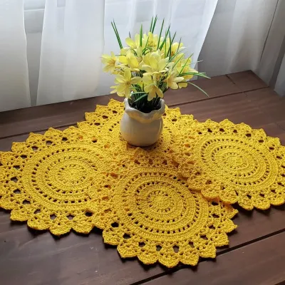 Jogo de 04 Toalhinhas em Crochê (20 cm) - artesanato de Mari Crochê feito com carinho!
