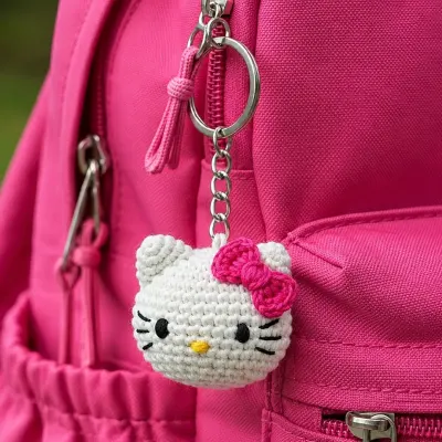 Chaveiro Hello Kitty em Crochê 🩷 - artesanato de Nuelly Crochês