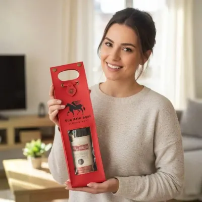 Porta-Vinho Artesanal em Couro Montana Personalizado com Nome ou Logo
