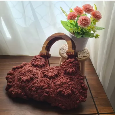 Bolsa Square de crochê Hexágono - artesanato de Mari Crochê feito com carinho!
