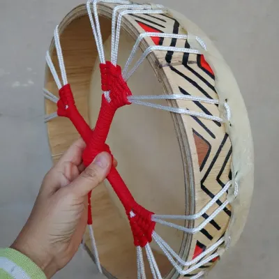 tambor xamanico lakota 30 çm - artesanato de Ateliê Silmara Boni