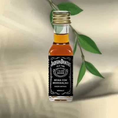 Garrafinha Whiskey 20ml Personalizada - artesanato de Mi Papelaria Criativa