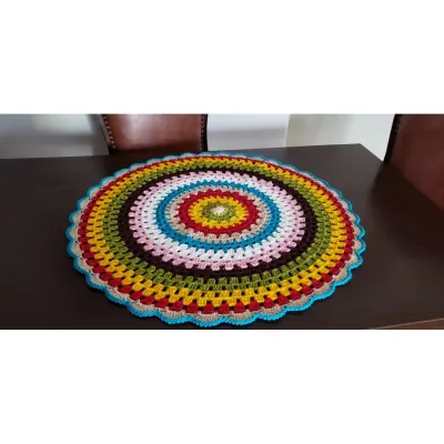 Centro de Mesa Crochê Colorido 70 cm - artesanato de Mari Crochê feito com carinho!
