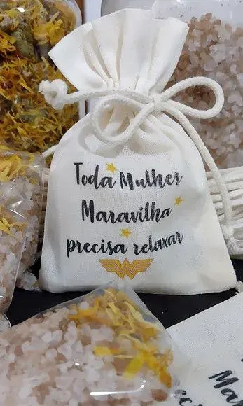 Lembrancinha Dia da Mulher Sais Relaxantes Personalizado - artesanato de Juliana Biz - casa e bem estar