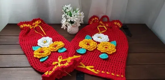 Puxa Saco + Porta Pão em Crochê Tomate - artesanato de Mari Crochê feito com carinho!