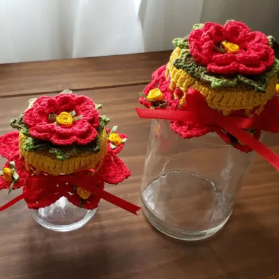 Capa para Tampa Pote 500 Grs em Crochê Vermelho (unid.) - artesanato de Mari Crochê feito com carinho!