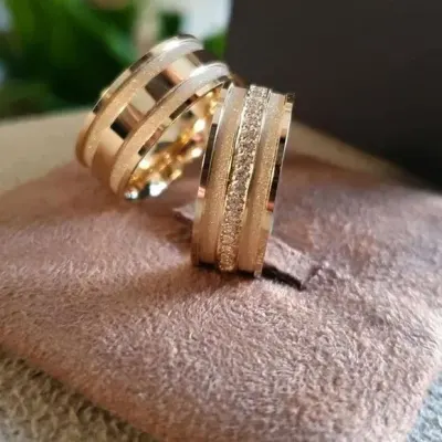 Alianças de Ouro 18k 8mm 14grs Casamento + Anel Solitário - artesanato de TM JOIAS