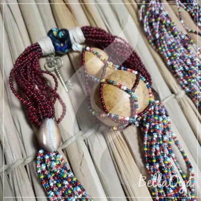 Fio de Contas - Orisá Esú - artesanato de BellaOya Guias e Brajas
