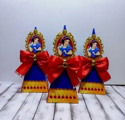 Caixa Cone Branca De Neve - artesanato de Fina Essência Papelaria Personalizada