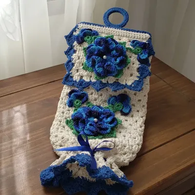 Puxa Saco em Crochê Azul Royal - artesanato de Mari Crochê feito com carinho!