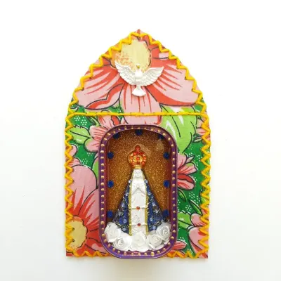 Capelinha de Lata N. S. Aparecida - artesanato de Estudio Bananeira