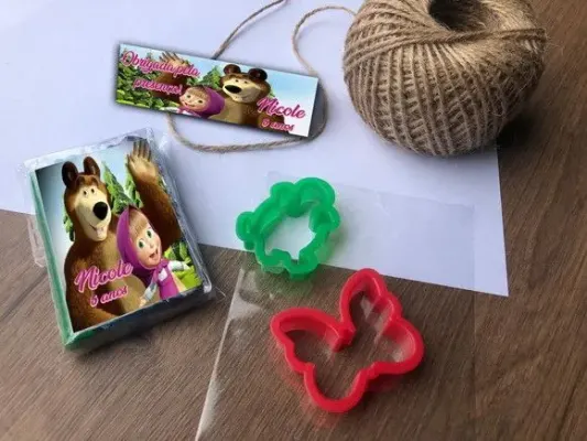 Massinha Modelar Marsha e o Urso Personalizada - artesanato de Mi Papelaria Criativa