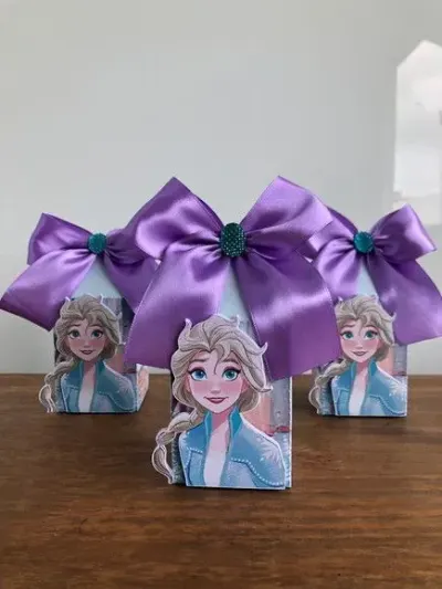 Caixa Milk Frozen - artesanato de Fina Essência Papelaria Personalizada