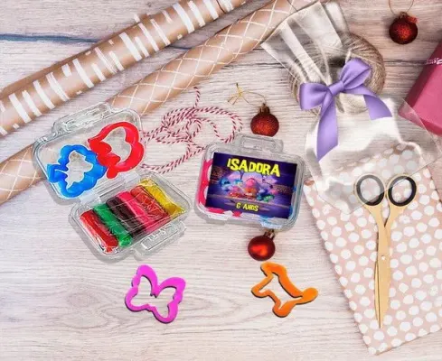 Mini Maleta com Massinhas Divertidamente Personalizada - artesanato de Artmanha Lembrancinhas