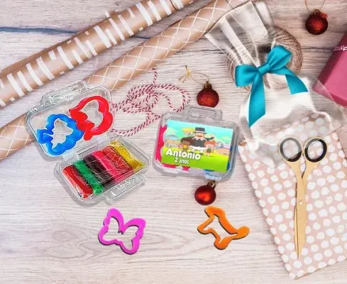 Mini Maleta com Massinhas Mundo Bita Personalizada - artesanato de Artmanha Lembrancinhas