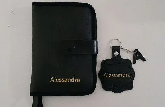 Kit Chaveiro e necessaire personalizados - artesanato de Innovare Studio
