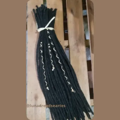 Conjunto 50 Dreads Removíveis Sintéticos Customizados - artesanato de Luna Dreads e Artes 🌜