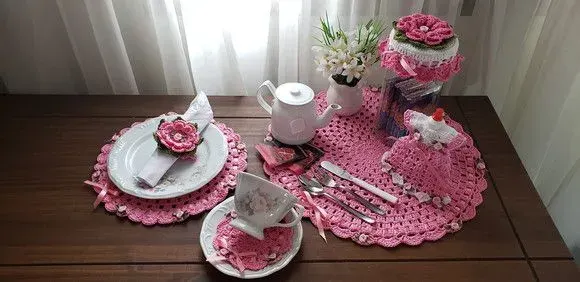 Sousplat para Chá Rosália em Crochê 09 Peças - artesanato de Mari Crochê feito com carinho!
