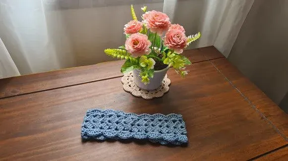 Faixa para Cabelo em Crochê Aquário Azul - artesanato de Mari Crochê feito com carinho!