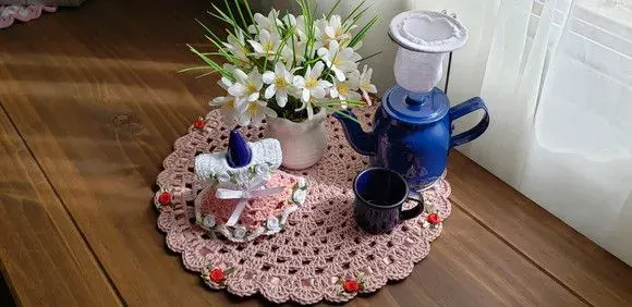 Mini Capa para Adoçante 75 ml Vestidinho Salmão - artesanato de Mari Crochê feito com carinho!