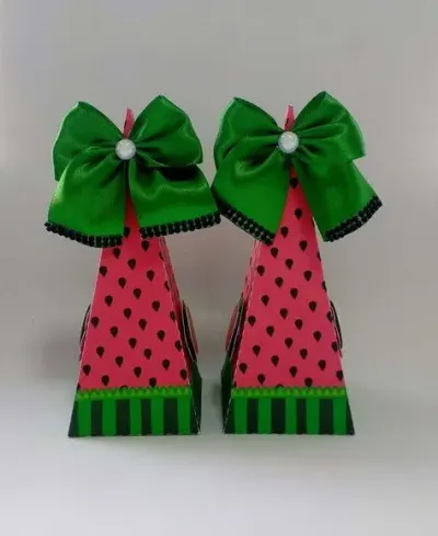 Caixa Cone Tema Melancia - artesanato de Fina Essência Papelaria Personalizada