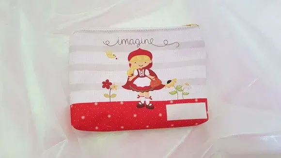 Necessaire personalizada Chapeuzinho Vermelho - artesanato de Innovare Studio