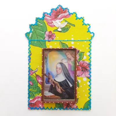 Capelinha Santa Rita de Cássia - artesanato de Estudio Bananeira