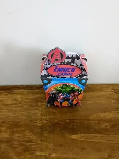 Caixa sushi vingadores - artesanato de Fina Essência Papelaria Personalizada