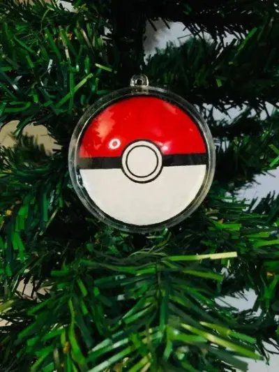 Bolinha de Natal Pokemon, Pokebola, Pikachu 2 - artesanato de Fina Essência Papelaria Personalizada