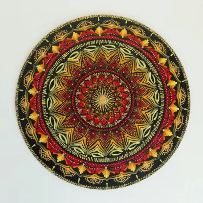 Mandala Decorativa em MDF 35 cm Pintada à Mão – Tons Quentes - artesanato de MultiVerso Multiarte